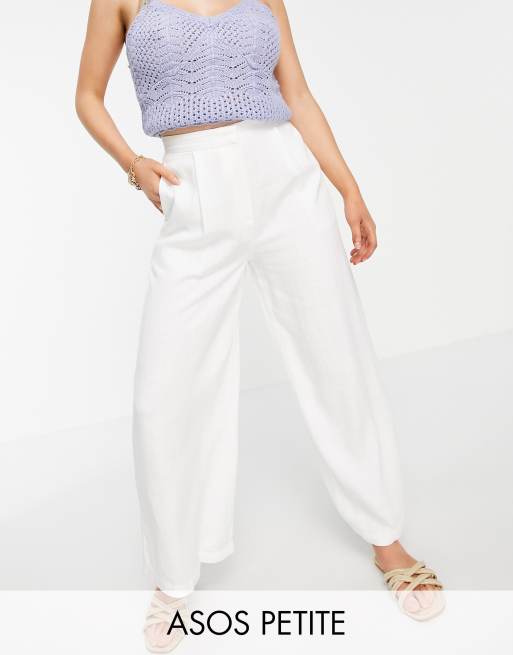 ASOS DESIGN Petite - Pantaloni da abito con fondo ampio in lino, colore bianco slavato