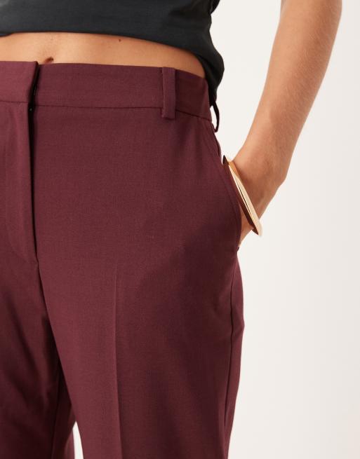 ASOS DESIGN Petite - Pantaloni dritti slim sartoriali color gelso, 2 di 5