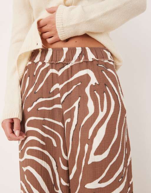 ASOS DESIGN Petite - Pantaloni in mussola con stampa zebrata, 3 di 5