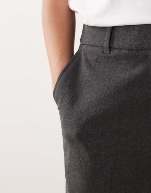 ASOS DESIGN Petite pantaloni sartoriali slim dritti in grigio antracite mélange, 4 di 5