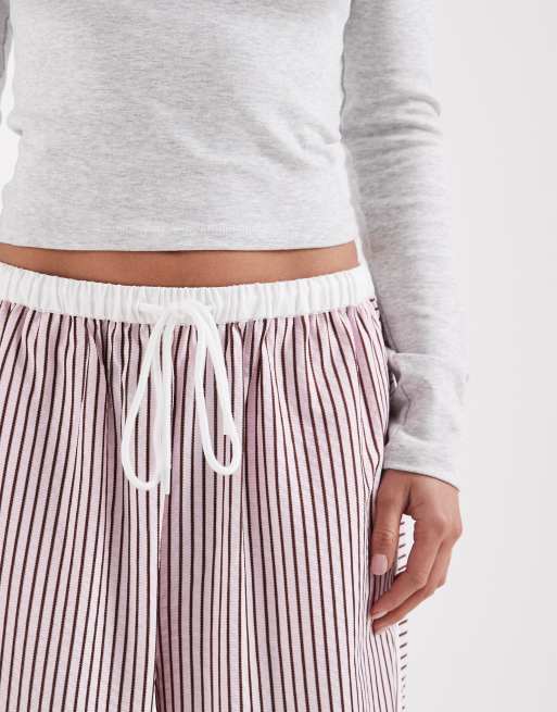 ASOS DESIGN Petite - Pantaloni stropicciati rosa a righe con bordi a contrasto e laccetti, 5 di 5