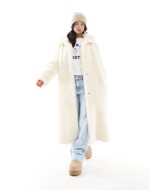 ASOS DESIGN Petite – Płaszcz o wydłużonym fasonie z puszystego kożuszka w neutralnym kolorze