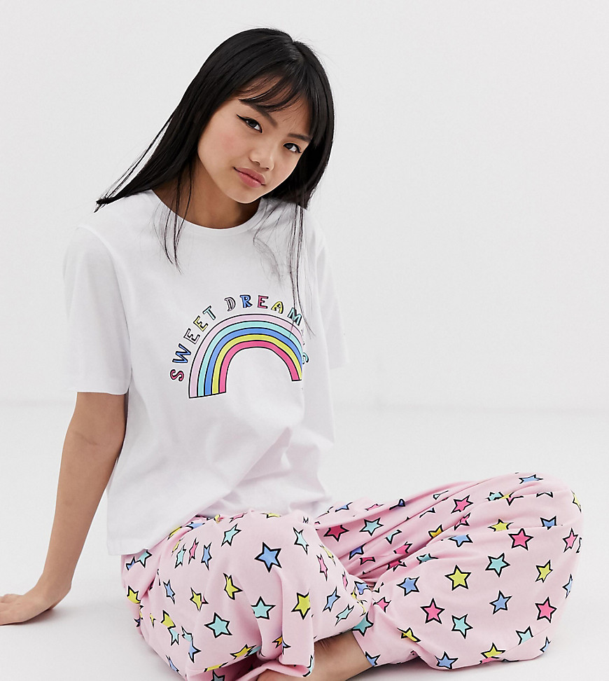 ASOS DESIGN Petite - Pigiama pantaloni e T-shirt con scritta sweet dreaming-Multicolore