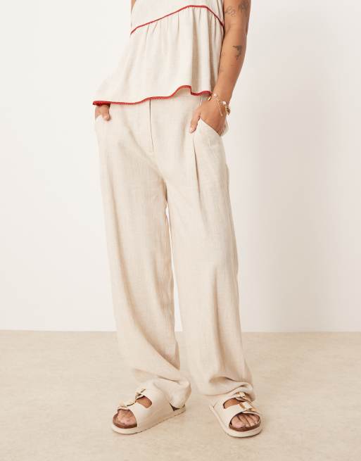 ASOS DESIGN Petite pleat front tapered trousers with linen in stone, 3 of 5
