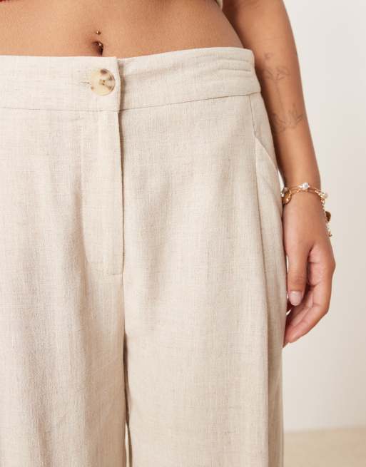 ASOS DESIGN Petite pleat front tapered trousers with linen in stone, 4 of 5