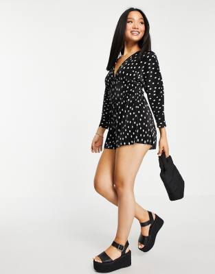 Shop ASOS Petite DESIGN plisse playsuit spot print Online – Trendy & Affordable Fashion