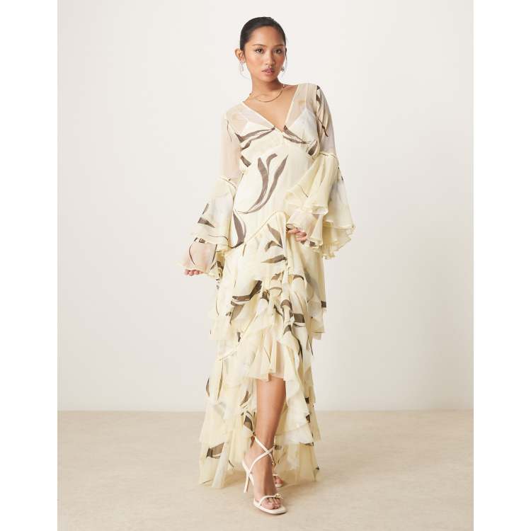 ASOS DESIGN Petite plunge ruffle tiered maxi dress with lace inserts in lemon  floral print | ASOS