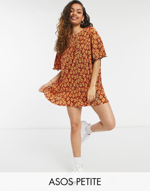 ASOS DESIGN Petite – Pomarańczowo-czarna plisowana sukienka mini z okrągłym dekoltem i kwiatowym wzorem