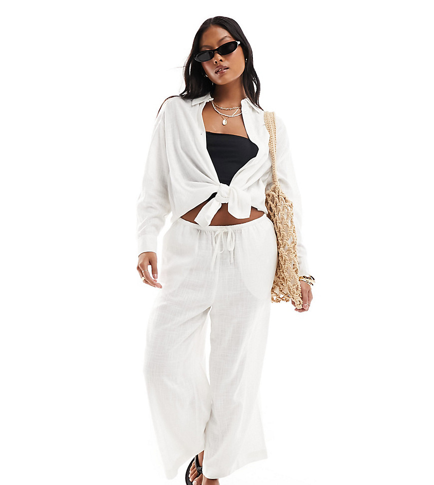 Petite pull on culotte pants with linen in white