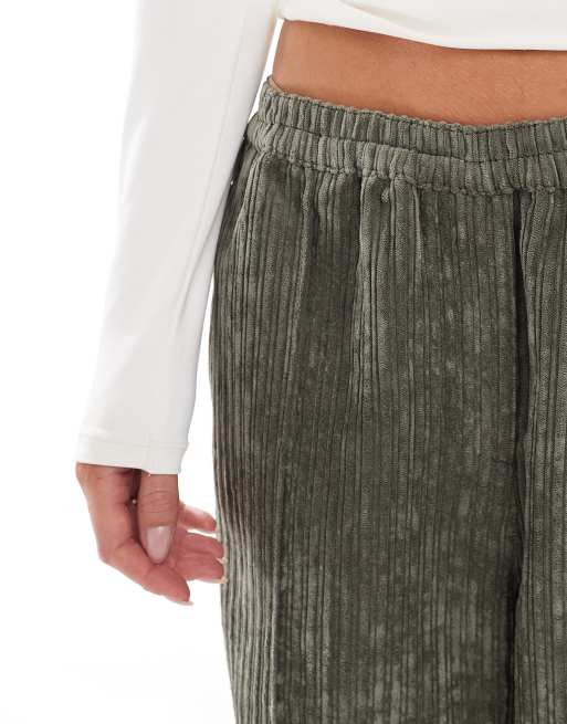 ASOS DESIGN Petite pull on pants in cord in khaki, 4 of 5