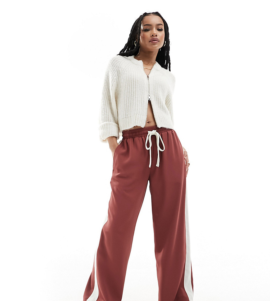 Petite pull on pants with contrast panel in terracotta-Orange
