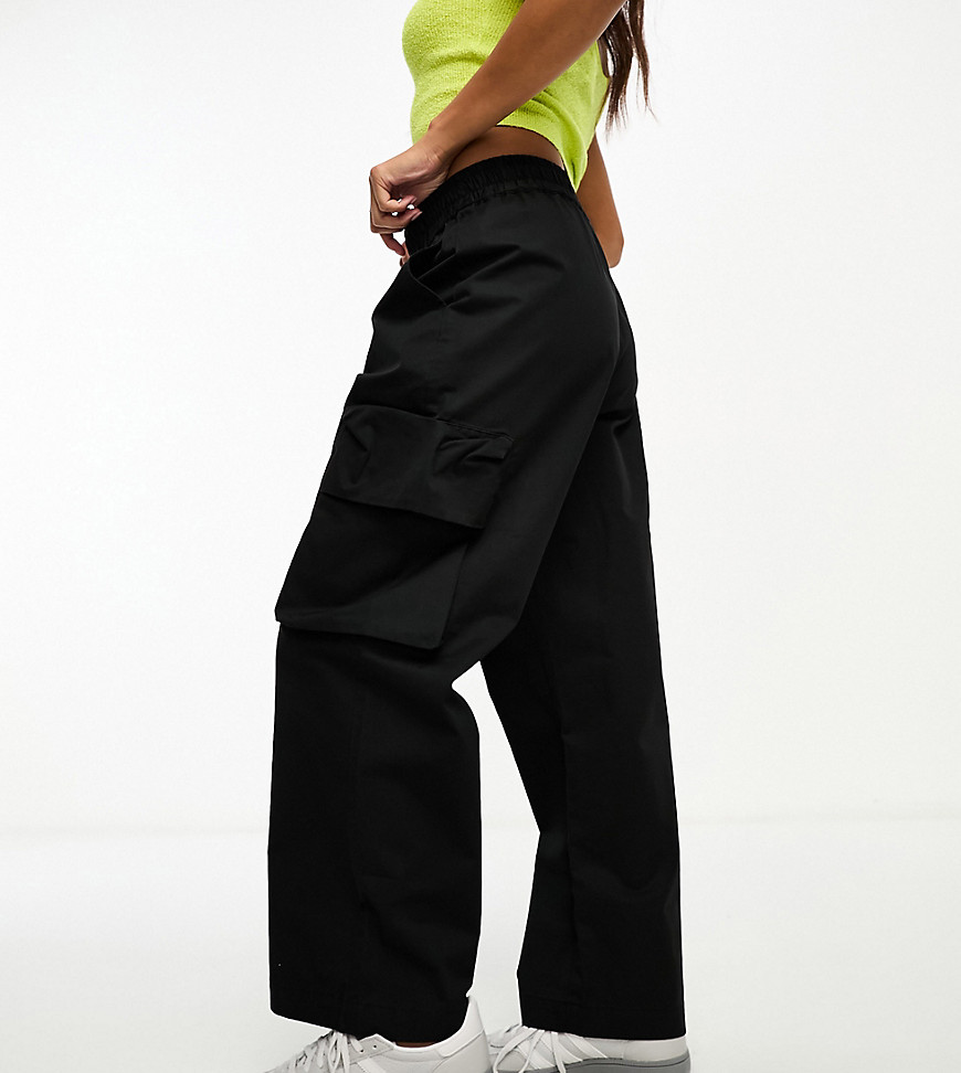 ASOS DESIGN Petite pull on trouser with pockets in black