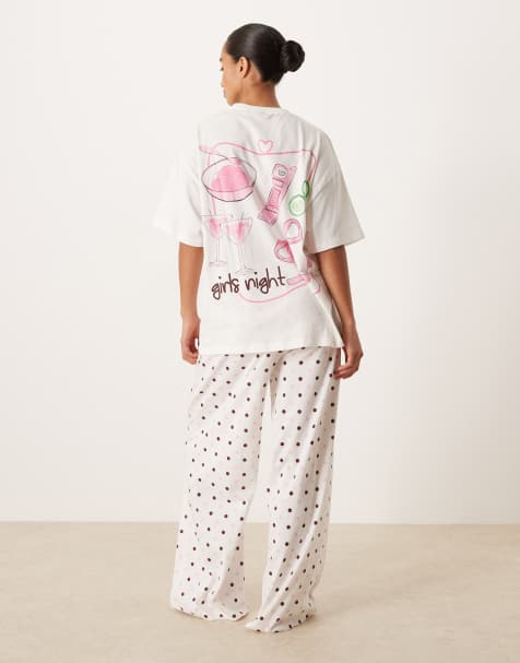 ASOS DESIGN Petite – Pyjamas med vida byxor och T-shirt med "Girls Night"-tryck - view 1