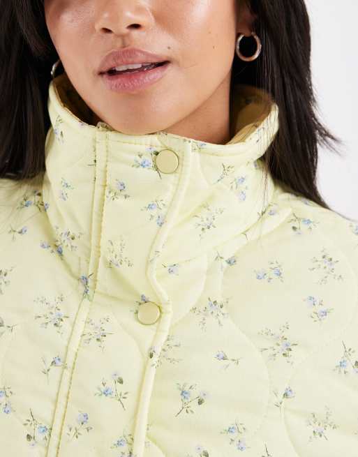 ASOS DESIGN Petite quilted bomber jacket with yoke detail in buttermilk ditsy, 4 of 4