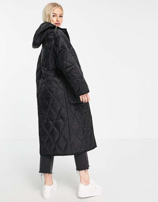 ASOS DESIGN Petite quilted longline hooded puffer jacket in black, 4 of 4