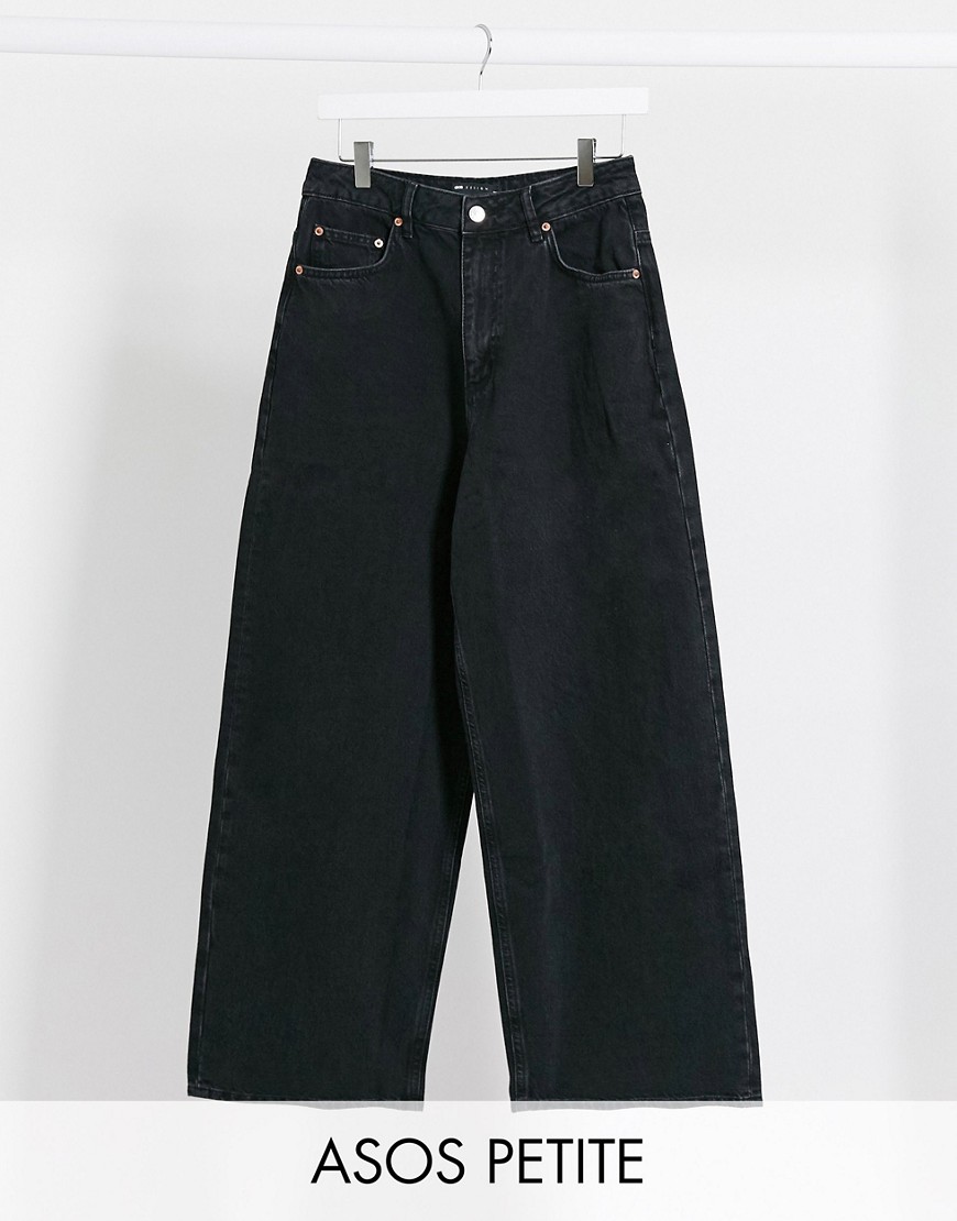 ASOS DESIGN Petite - 'Relaxed' - Dad jeans met hoge taille in zwart met wassing
