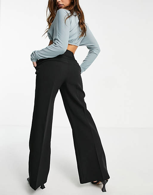 Women Petite relaxed wide flare trouser in black 