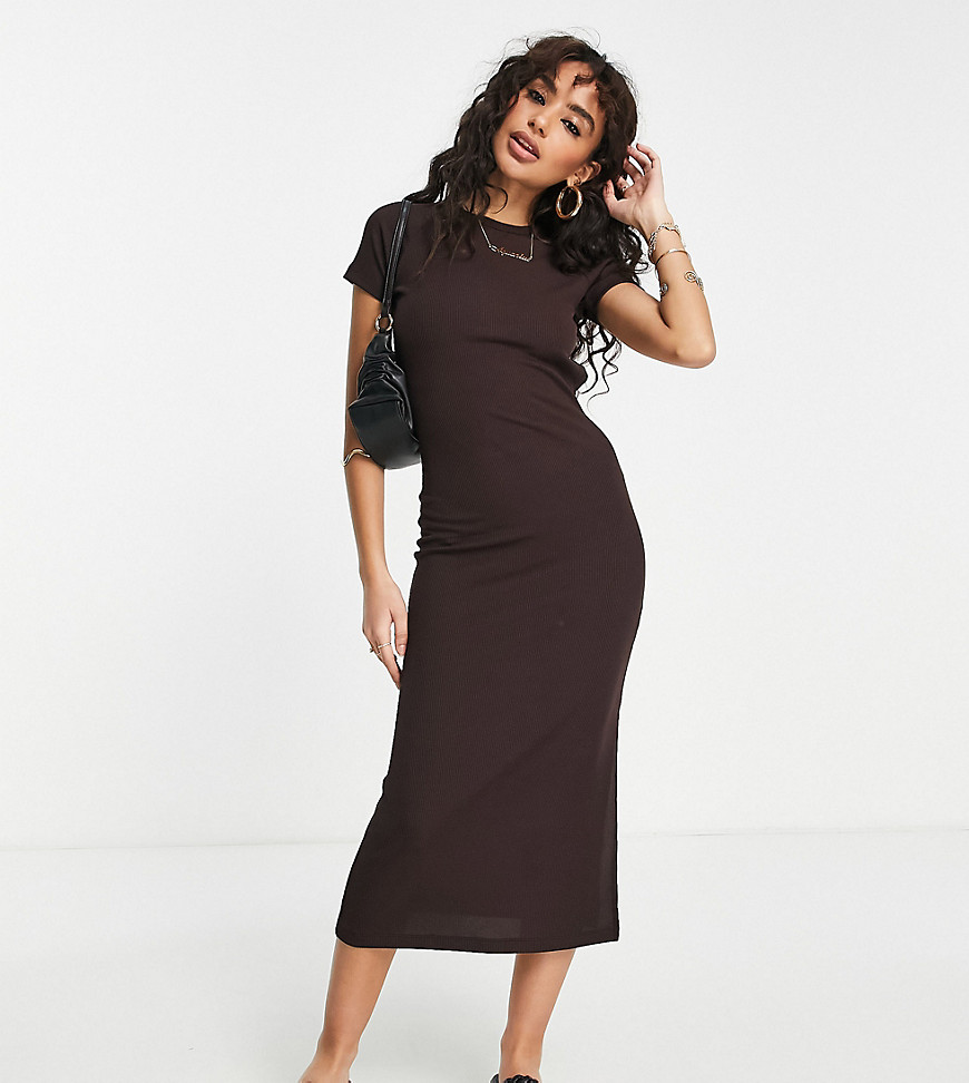 ASOS DESIGN Petite ribbed body-conscious midi t-shirt dress with open back in chocolate brown