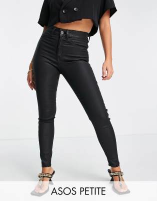 ASOS DESIGN Petite – Ridley – Enge, beschichtete Jeans mit hohem Bund in verwaschenem Schwarz | ASOS