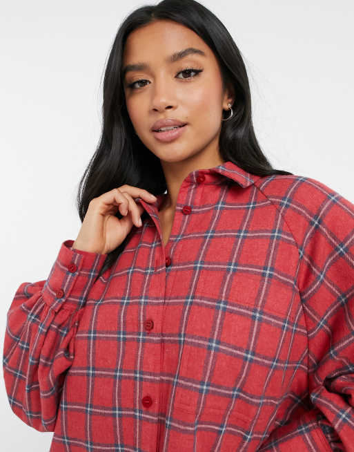 ASOS DESIGN Petite Robe chemise courte coupe boyfriend oversize carreaux Rouge et bleu marine