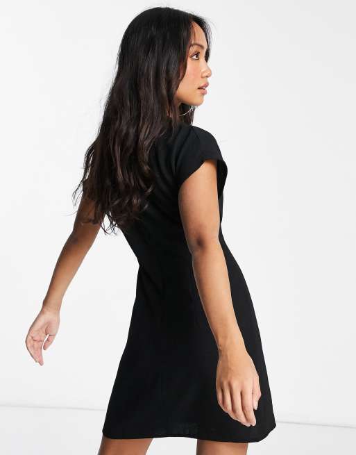 ASOS DESIGN Petite Robe courte taille cintr e Noir