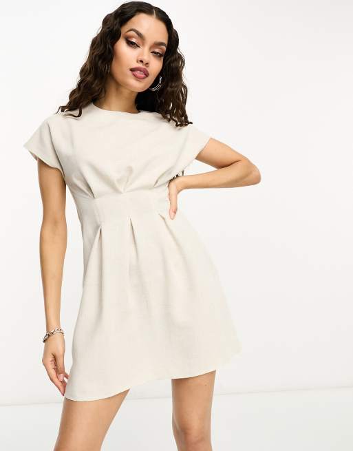 ASOS DESIGN Petite Robe courte cintree a la taille en lin Naturel