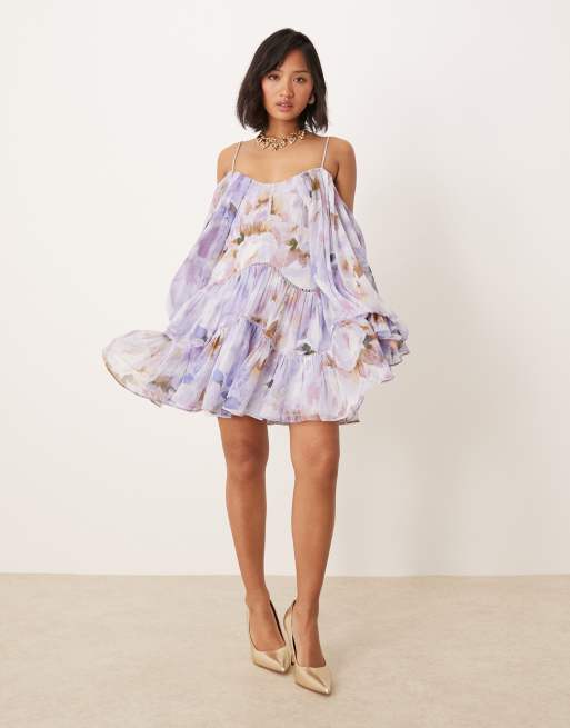 ASOS DESIGN Petite - Robe courte volantée et drapée à épaules dénudées et empiècements en dentelle - Imprimé abstrait flouté , 2 de 4