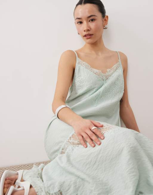 ASOS DESIGN Petite - Robe longue à ourlet mouchoir et empiècement en dentelle - Menthe, 2 de 4