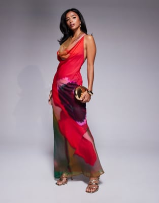 ASOS DESIGN Petite - Robe longue en biais avec col bénitier plongeant - Imprimé abstrait rose-Multicolore 42