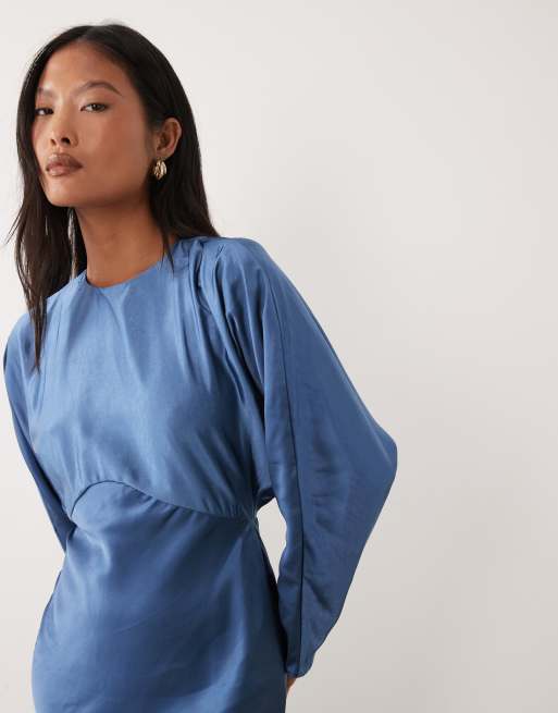 ASOS DESIGN Petite - Robe longue en satin à manches chauve-souris - Bleu marine, 2 de 4