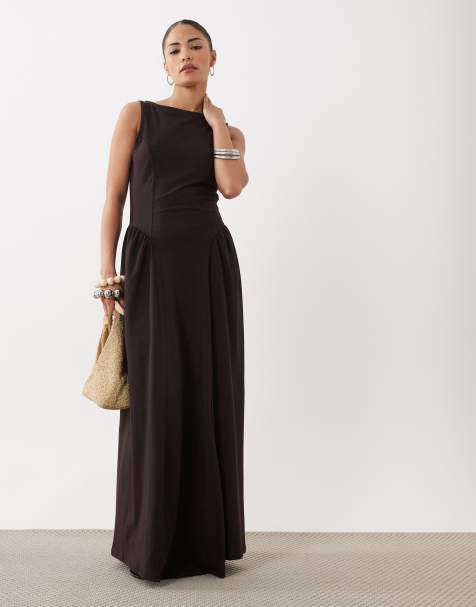 ASOS DESIGN Petite robe mi-longue à encolure bateau et détail à la taille couleur chocolat - view 1