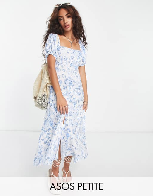 ASOS DESIGN Petite - Robe mi-longue boutonnée à imprimé roses et bonnets préformés - Bleu