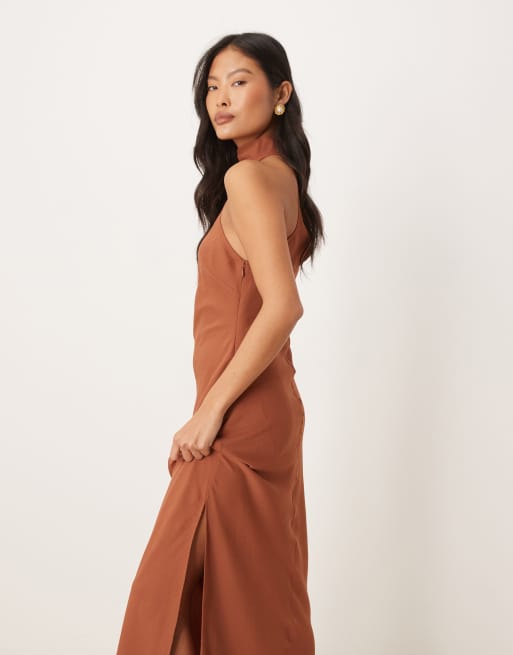 ASOS DESIGN Petite - Robe mi-longue en mousseline avec col montant - Rouille, 3 de 4