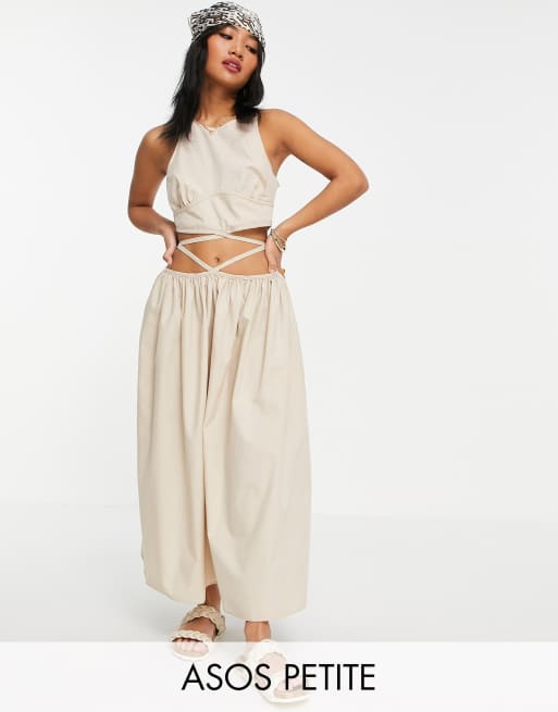 ASOS DESIGN Petite - Robe mi-longue en popeline de coton avec liens à nouer sur la taille - Beige