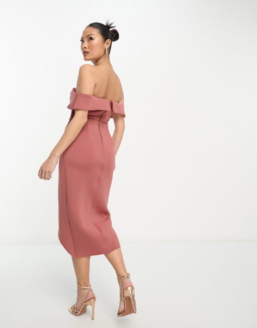 ASOS DESIGN Petite - Robe portefeuille mi-longue style corset à épaules dénudées - Rose, 4 de 4