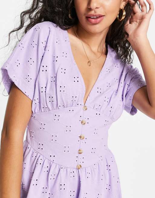 ASOS DESIGN Petite - Robe rétro courte et boutonnée en broderie anglaise - Lilas, 4 de 4