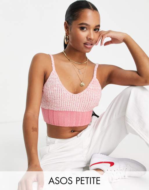 ASOS DESIGN Petite – Różowy dzianinowy top na ramiączkach z kontrastowym ściągaczem