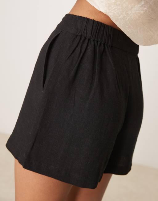 ASOS DESIGN Petite - Ruimvallende dad short met linnen in zwart, 4 van 5