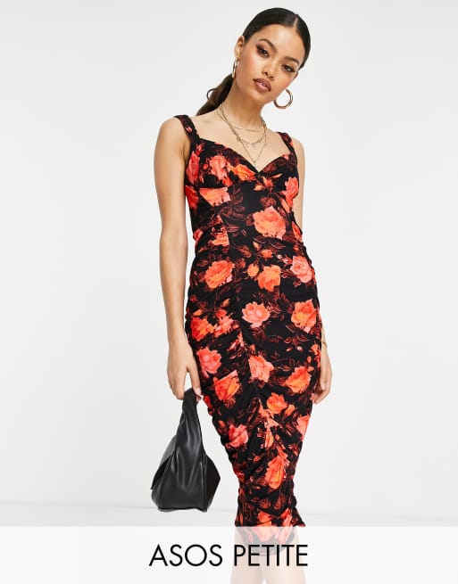 ASOS DESIGN Petite - Rynket midikjole i rødt blomsterprint