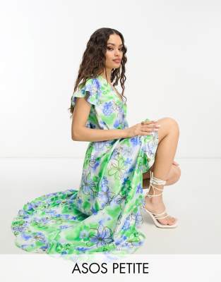 innovatie Malawi isolatie ASOS DESIGN Petite - Satijnen maxi jurk met ruches en overslag in wit met  bloemenprint | ASOS