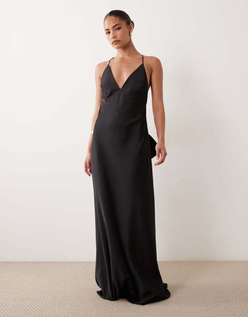ASOS DESIGN Petite Satin-Cami-Maxikleid mit Schleife am Rücken in Schwarz, 2 von 4