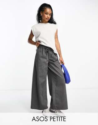 ASOS DESIGN Petite - Schlichte Schlupfhose in Grau mit weitem Schnitt