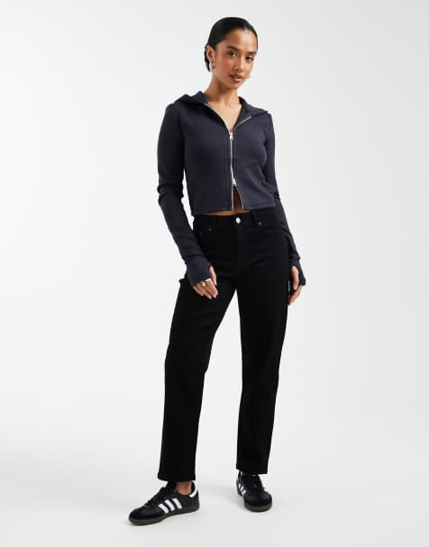 ASOS DESIGN Petite – Schmal geschnittene Mom-Jeans in Schwarz - view 1