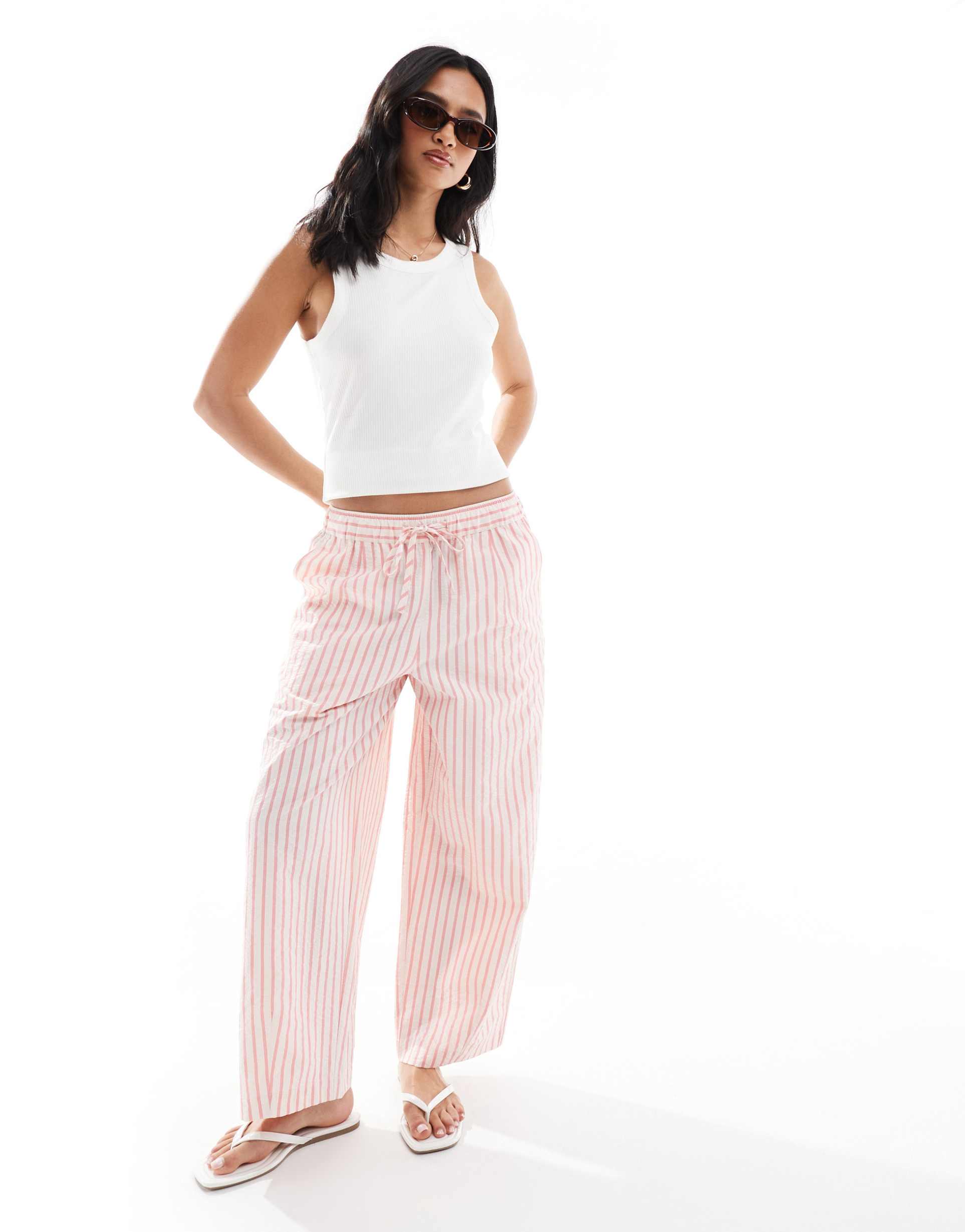 asos design petite seersucker pull on barrel leg pants in pink stripe