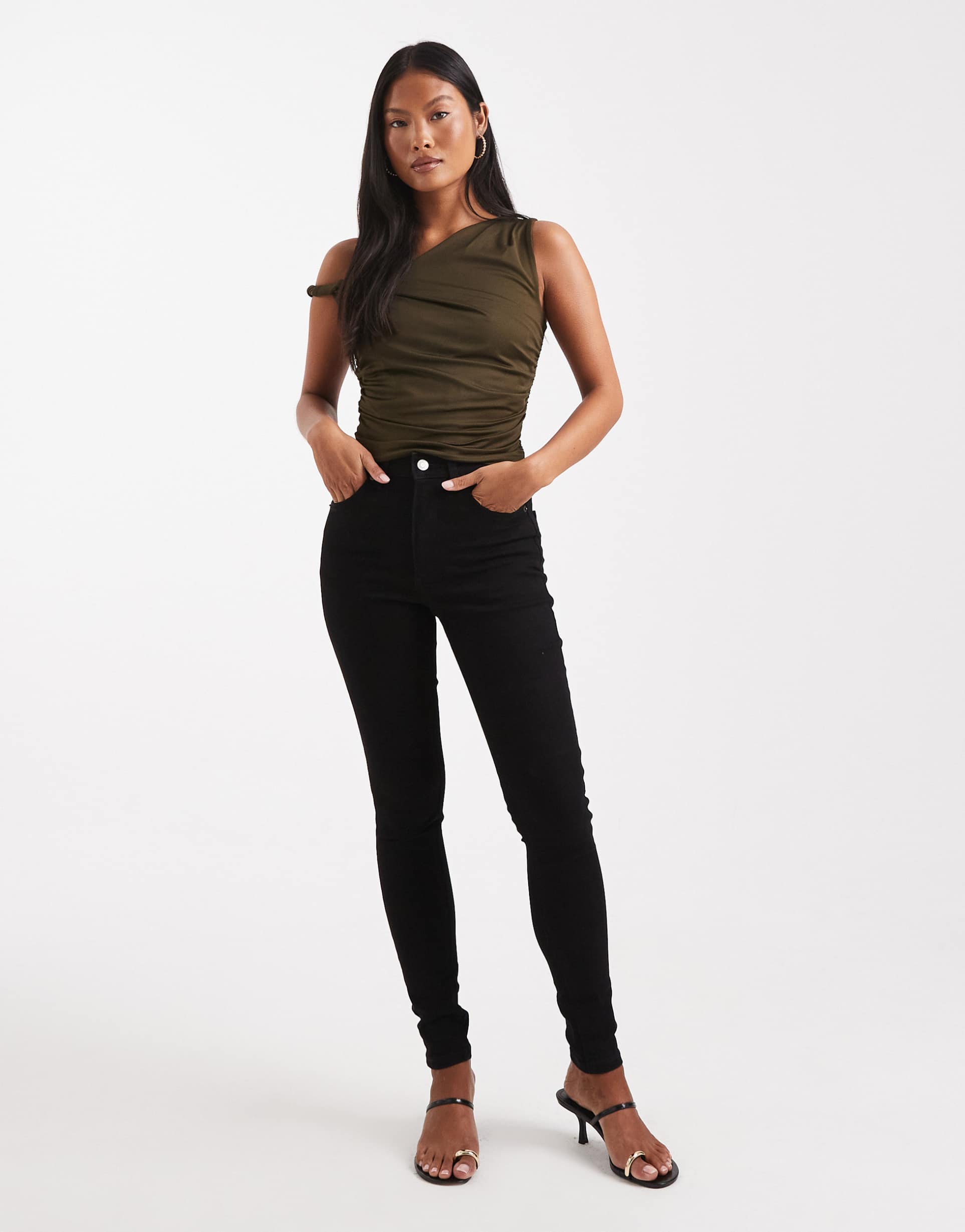asos design petite skinny jeans in clean black