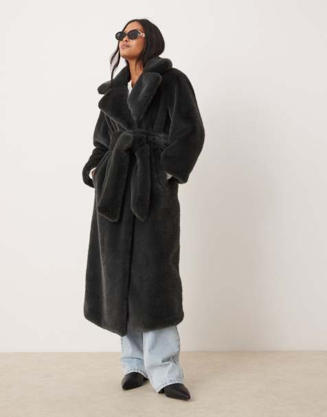 ASOS DESIGN Petite – Skogsgrön kappa i fuskpäls och lång modell med skärp - view 1