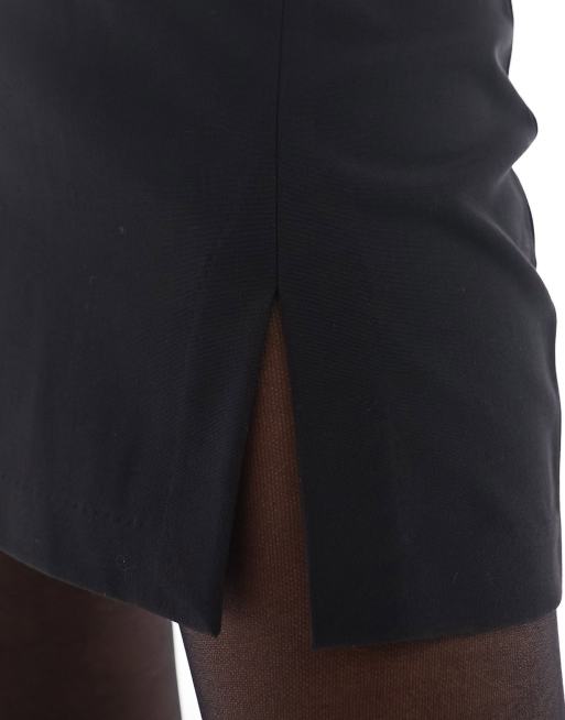 ASOS DESIGN Petite - Skræddersyet mininederdel med slids foran i sort, 3 af 4