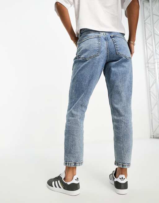 ASOS DESIGN Petite slim fit mom jeans in mid blue, 3 of 5