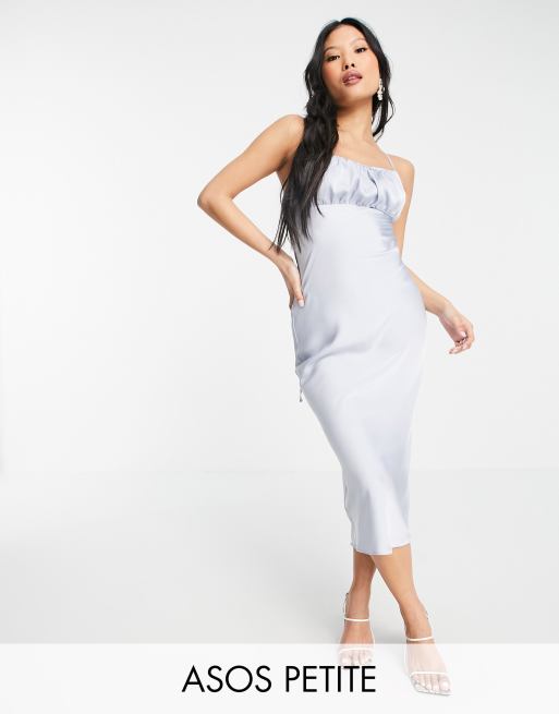 ASOS DESIGN Petite - Slip-midikjole med rynkedetaljer i busten og snøredetalje på ryggen i satin