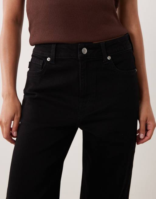 ASOS DESIGN Petite smala raka jeans i svart, 4 av 5